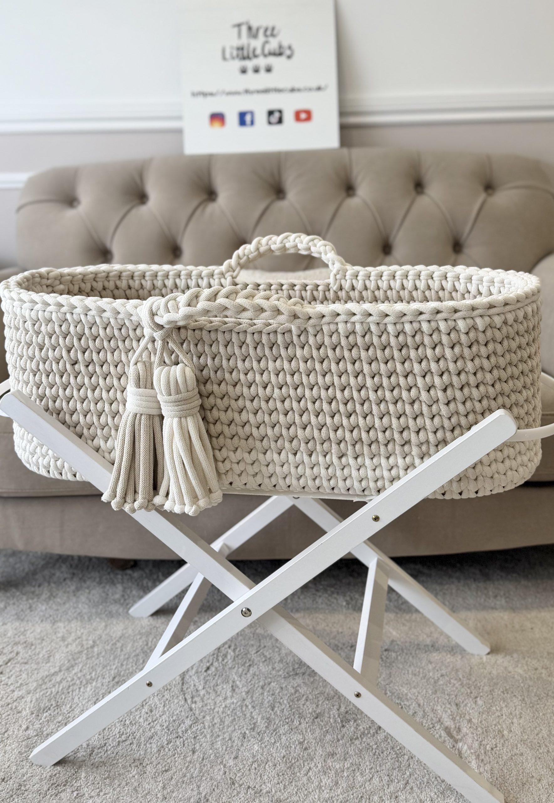 Classic Moses Basket Vanilla and Beige